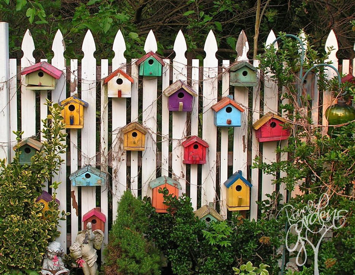 Bird House Fence Decor