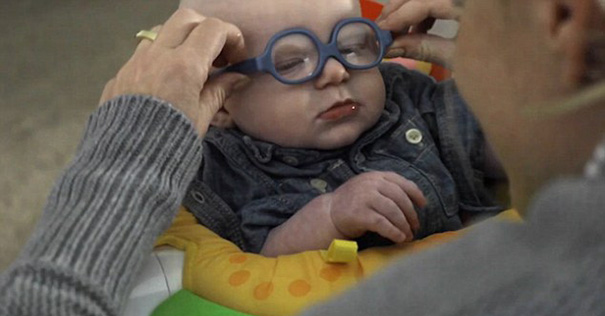 glasses-baby-sees-mother-first-time-smiles-leopold-wilbur-reppond-2b