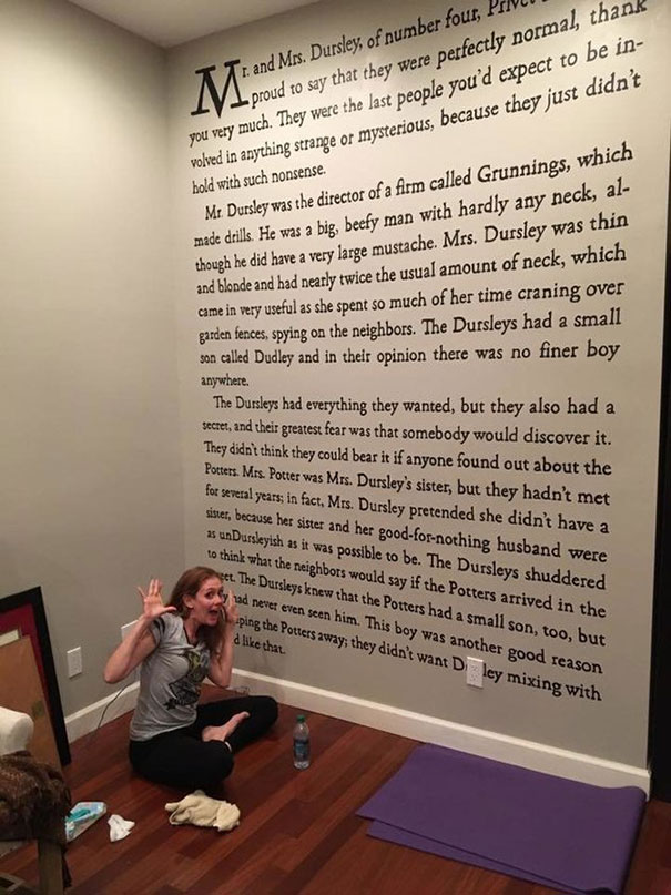 Harry Potter Fan Paints First Page Of "Sorcerer's Stone" Onto Her Wall