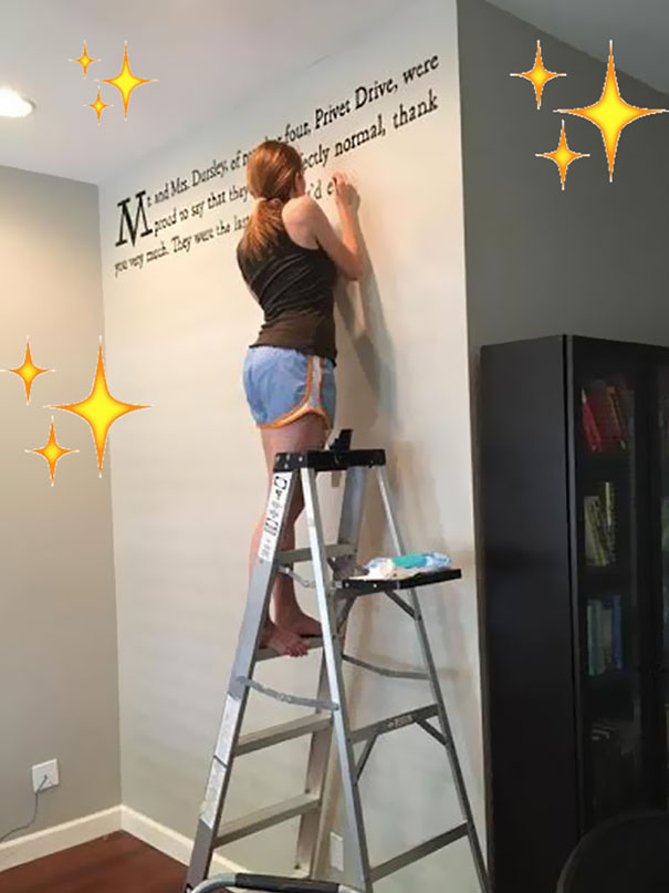 Harry Potter Fan Paints First Page Of "Sorcerer's Stone" Onto Her Wall