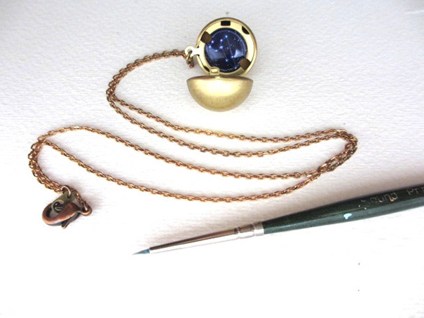 miniature-astromony-oil-painting-jewelry-rustic-lockets-khara-ledonne-19