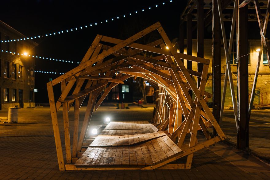 Students Build Three Wooden Installations Imitating The Waves For Tallinn Music Festival