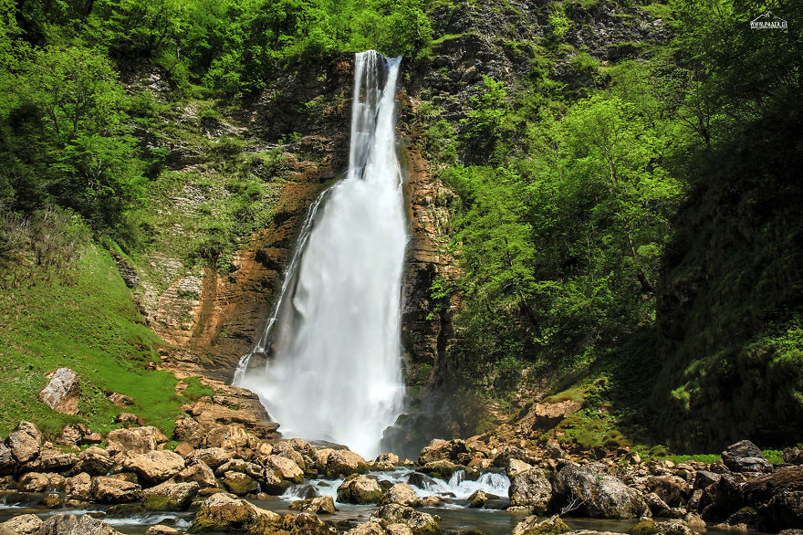 Oniore Waterfall