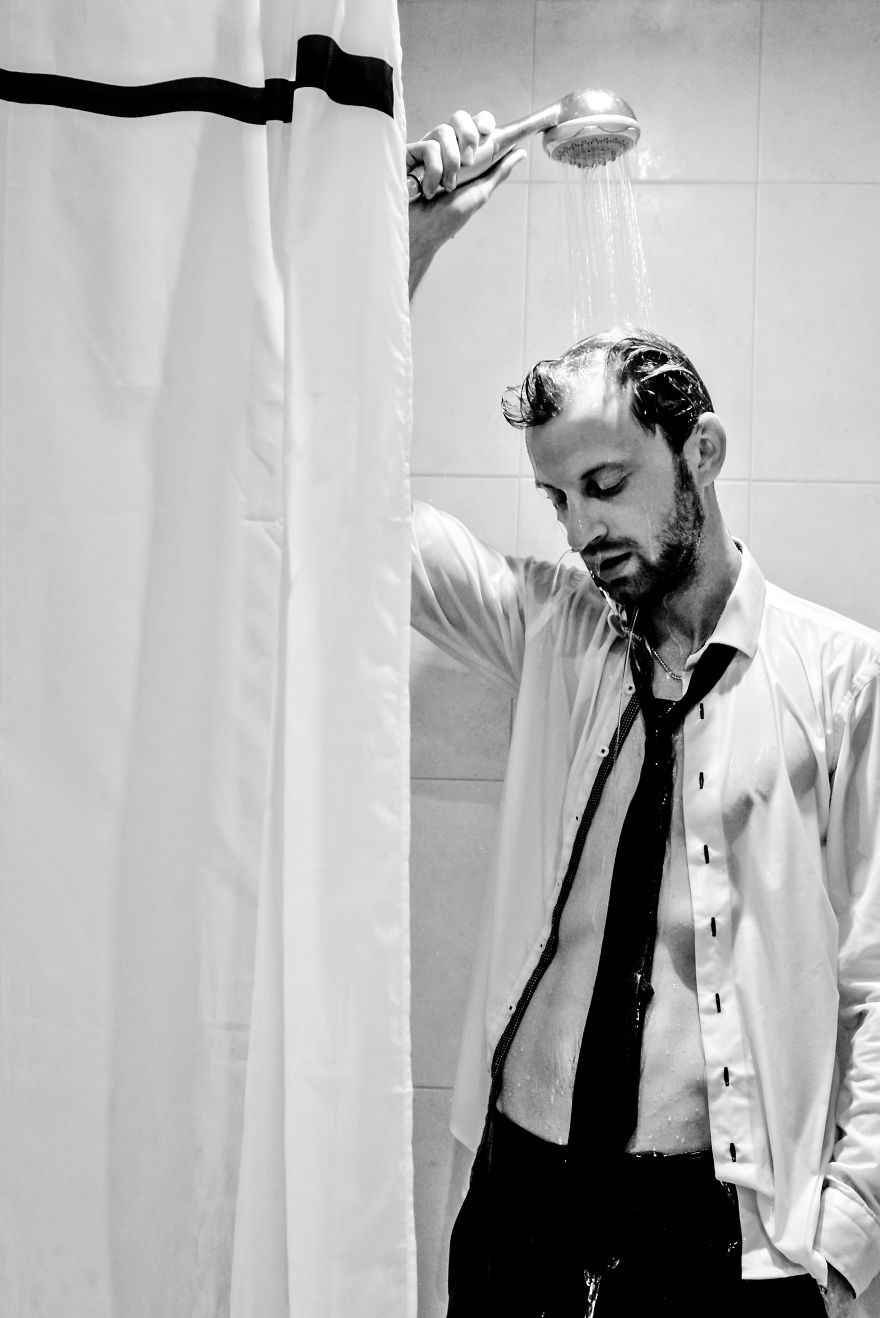 I Take Baths To Create Atmospheric Portraits