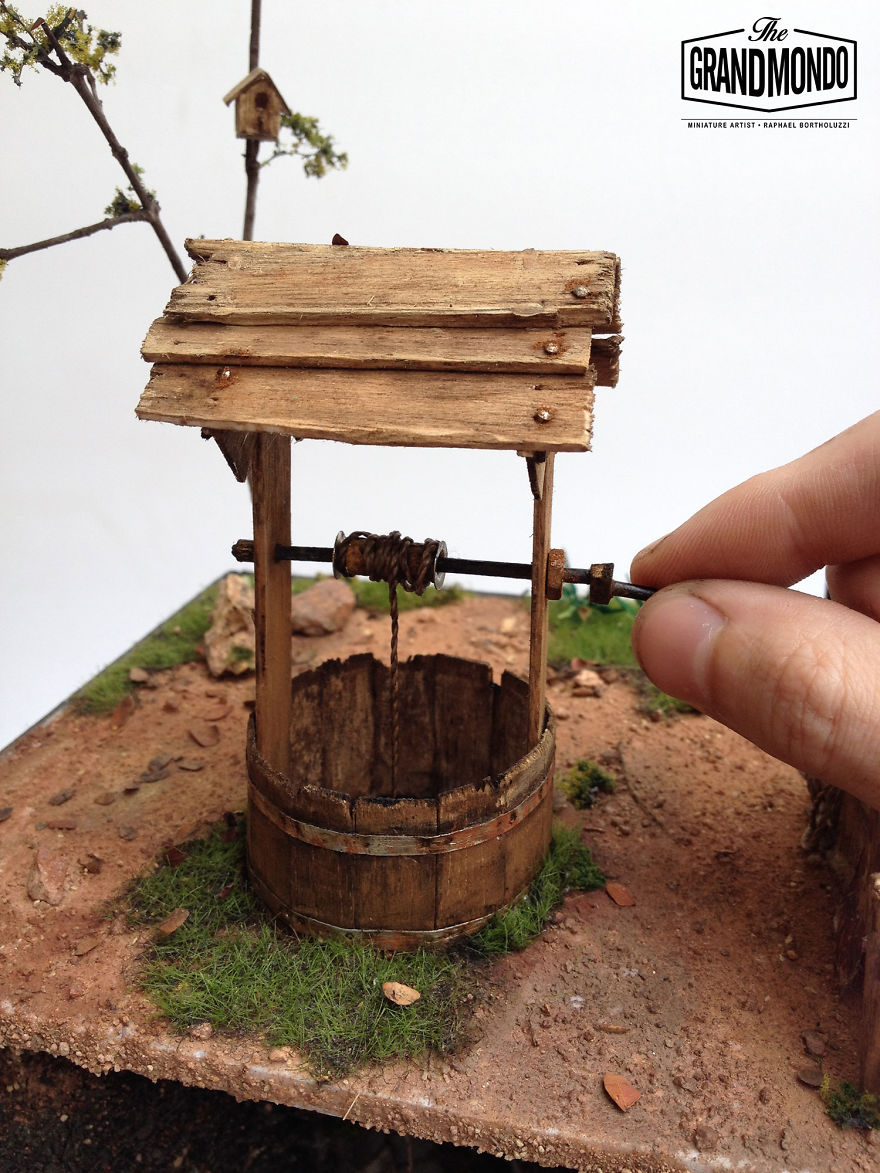 I Make Realistic Hand-Crafted Miniatures And Tiny Worlds In Dioramas