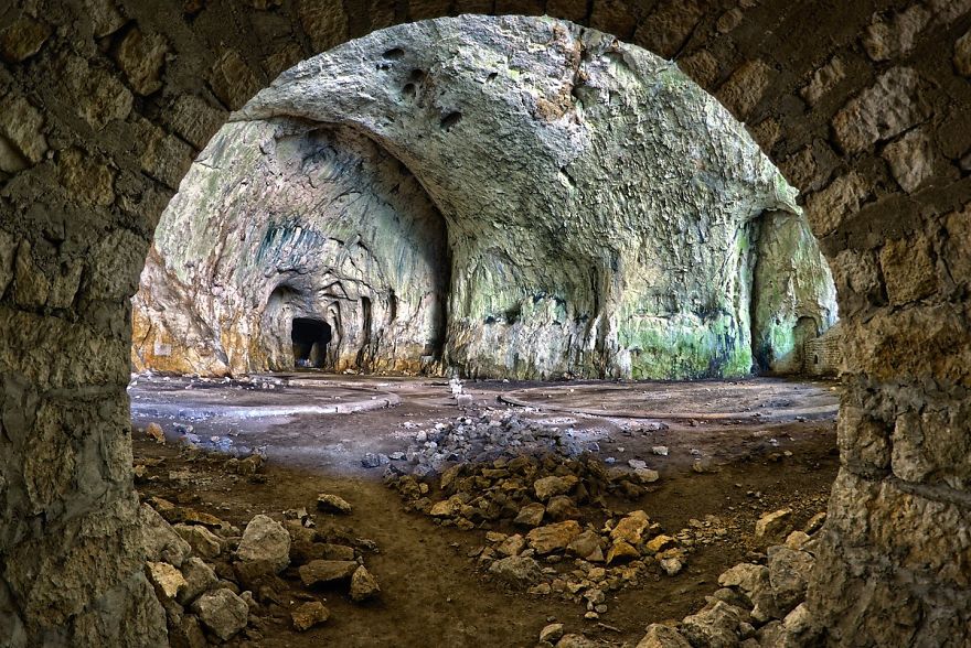 I Visited Devetashka Cave, A Spectacular Bulgarian Landmark With Over 70 000 Years Of History