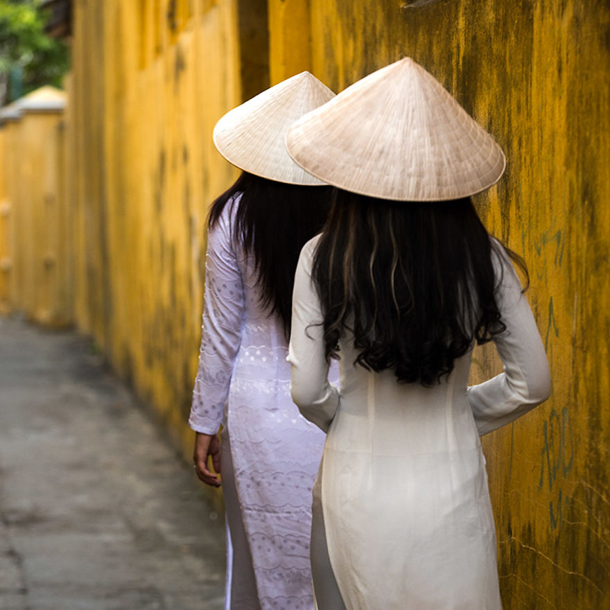 Photographer Rehahn Celebrates The Beauty Of Vietnam With Ao Dai Photo Collection