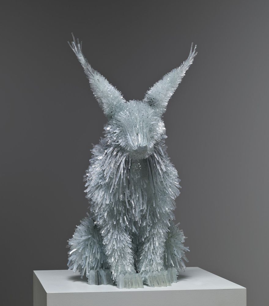 This Incredible Artist Turns Small Glass Shards Into Animal Sculptures