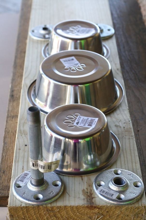 Easily Make An Elevated Dog Feeder Easily Make An Elevated Dog Feeder