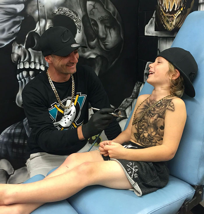 Artist Gives Sick Kids Awesome Tattoos To Make Life In Hospital More Fun