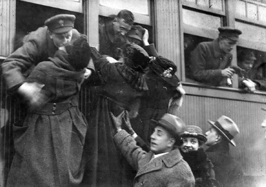 Kissing Their Lovers Goodbye, Toronto, 1914
