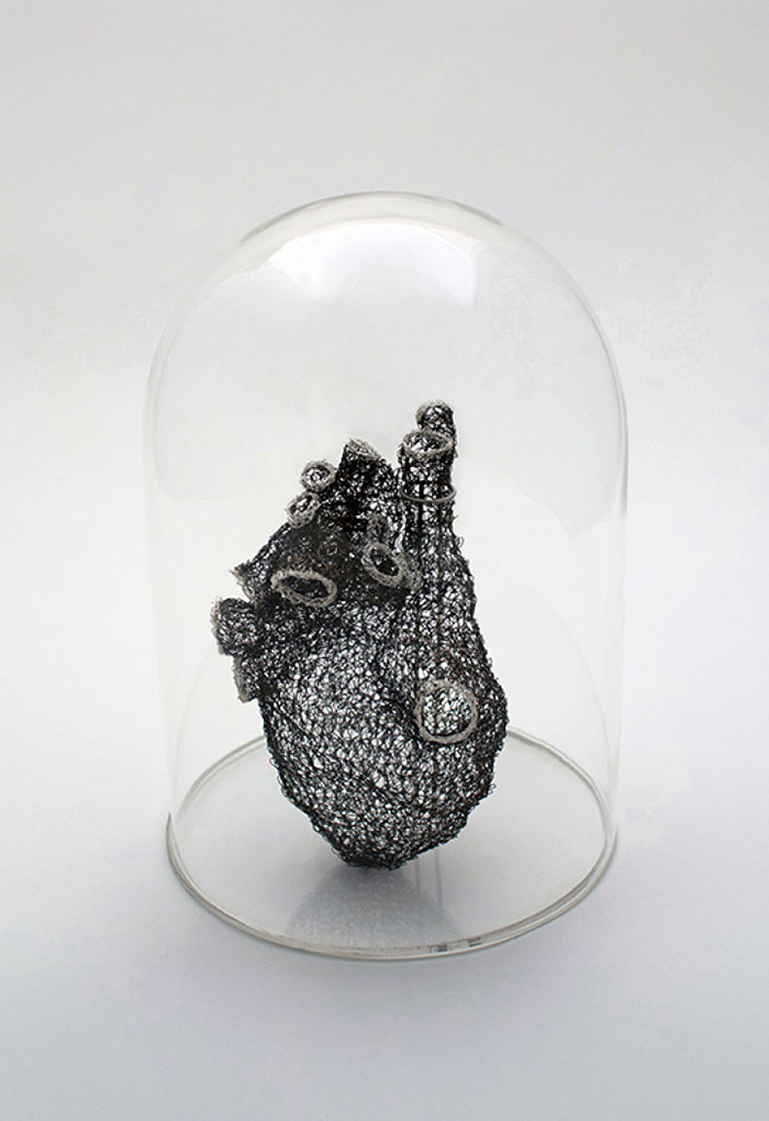 Artist Spends 1000s Of Hours Crocheting Wire Into Anatomically Correct Heart