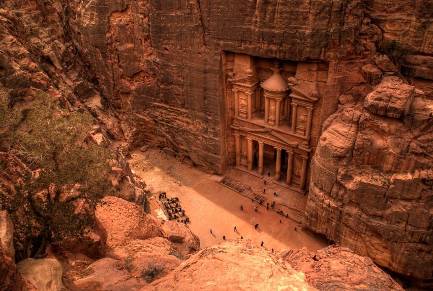 10 Famous Views From A Different Angle 10 Famous Views From A Different Angle