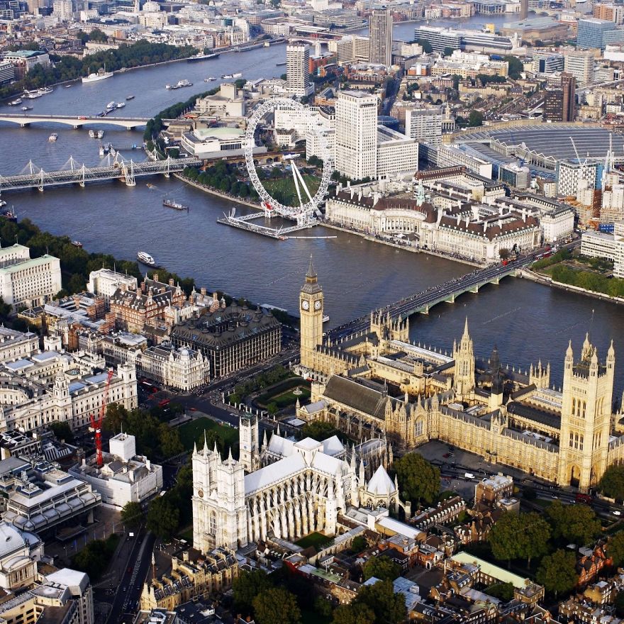 10 Famous Views From A Different Angle 10 Famous Views From A Different Angle