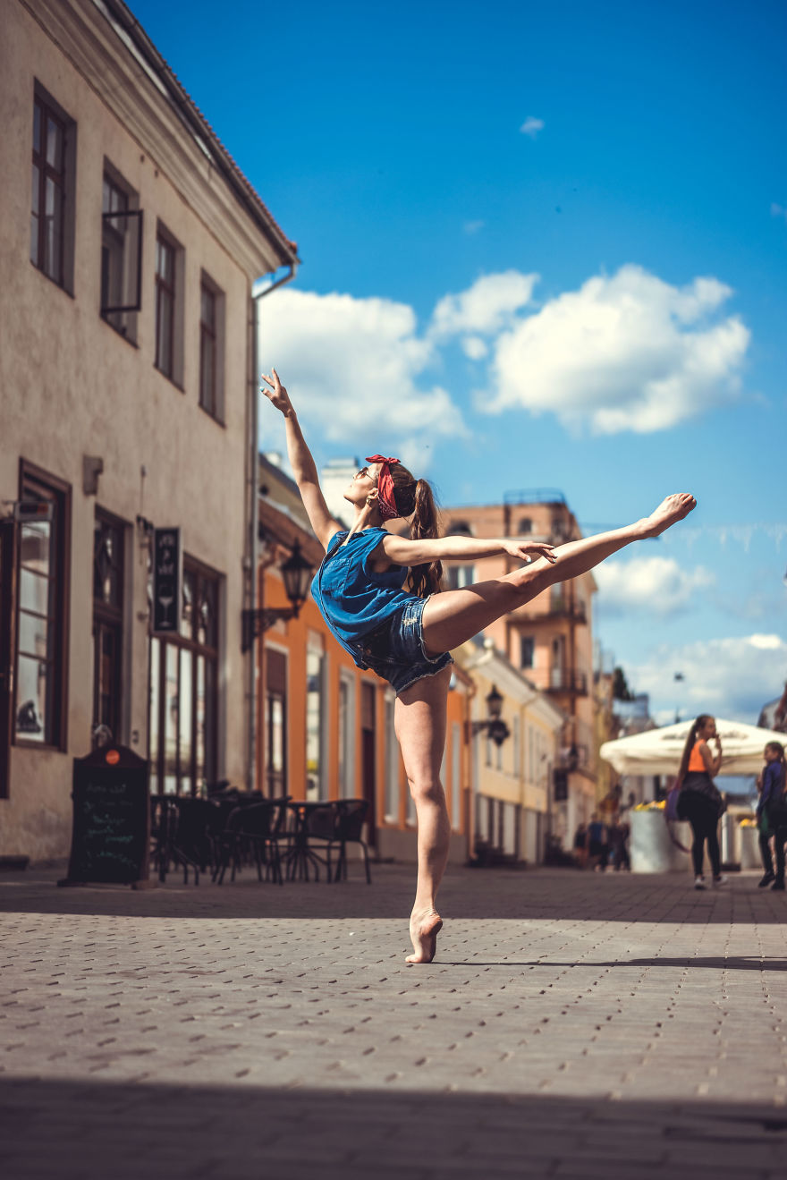 We Photographed Ballerina Dancing In The Most Legendary Place Of Tartu, Estonia