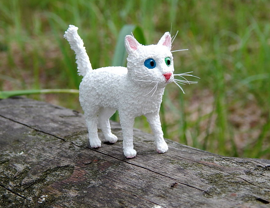 I Made This White Little Kitten Figurine With 2 Different Colored Eyes Out Of Clay