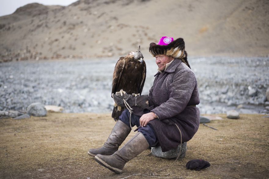I Spent A Month With The Kazakhs Eagle Hunters In Mongolia