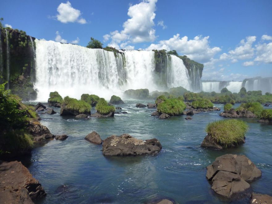 Top Waterfalls & Infinity Pools Around The World Top Waterfalls & Infinity Pools Around The World