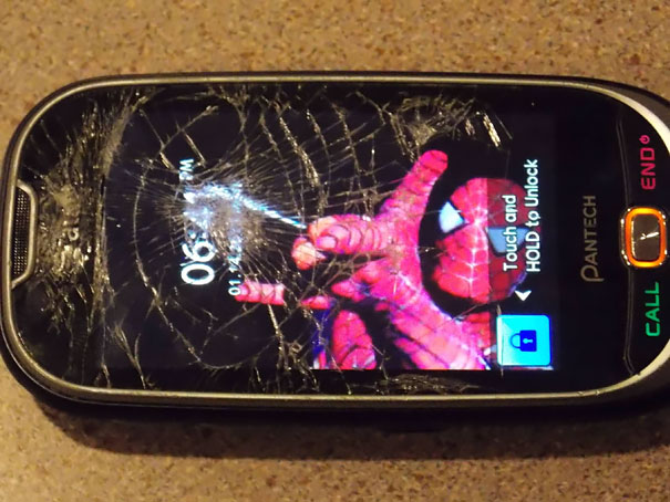 Making The Best Of Cracked Phone Screens? I Did This A Week Ago