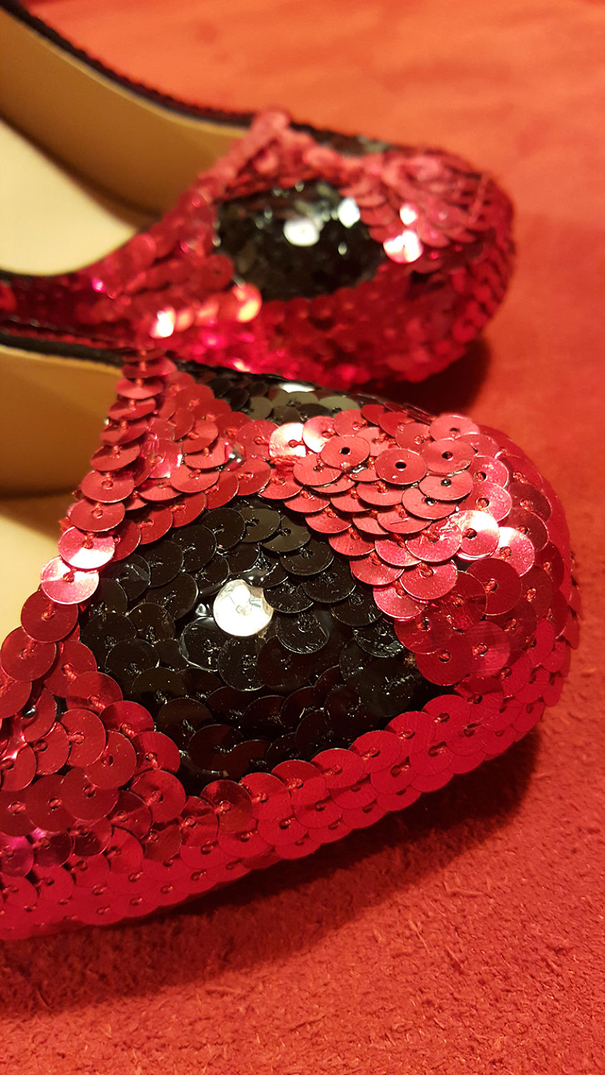 I Create Shoeshoes - Custom Decorated Shoes