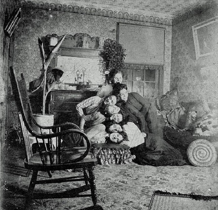 Awkward Family Photo, Victorian Edition