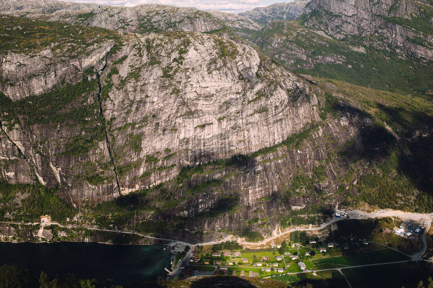 I Captured Couples Photoshoot On The Kjerag Rock, Norway