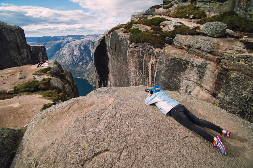 I Captured Couples Photoshoot On The Kjerag Rock, Norway