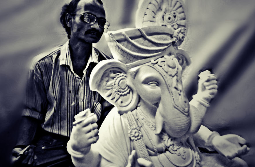 I Cover Ganesh Chaturthi With My Cell-Phone