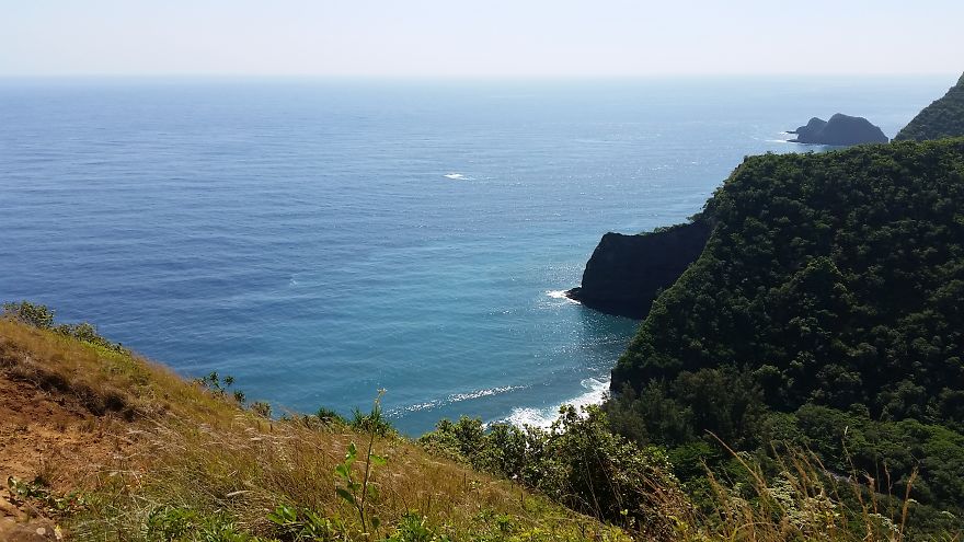 I Hiked 6 Miles Round Trip To See This View Of Pololu Valley