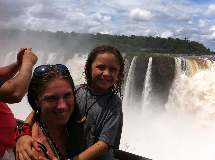 I Travel The World With My 10-Year-Old And We Visited 13 Countries So Far