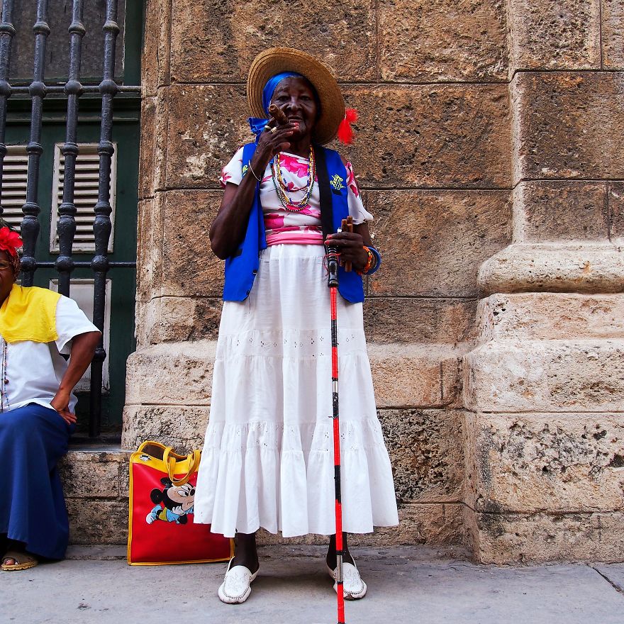 Gloria, 'Professional Cigar Smoker'. La Habana, Cuba