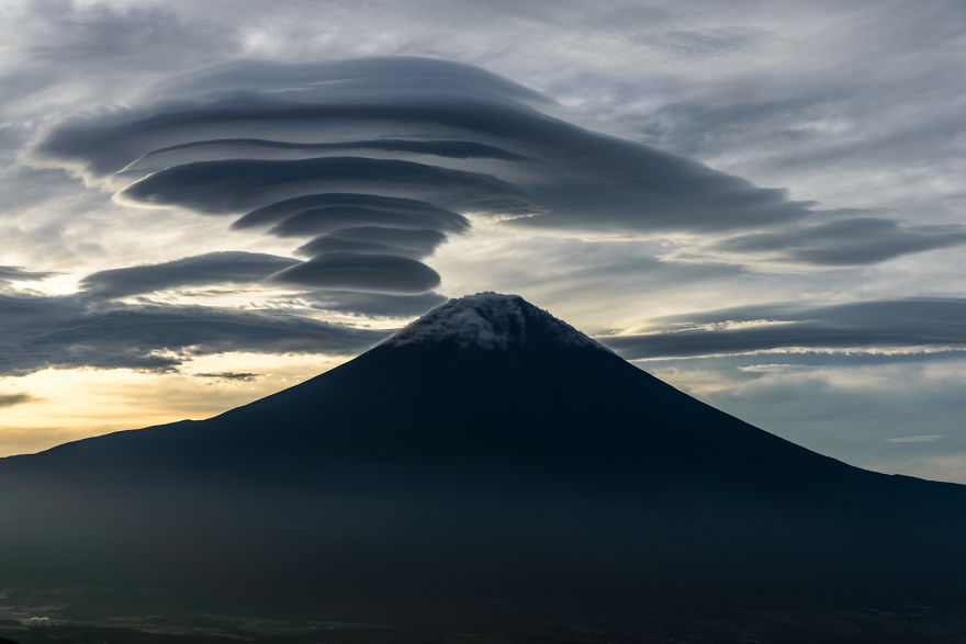 I Photographed Various Shapes Of Lenticular Clouds In One Day Above The Mountain Fuji