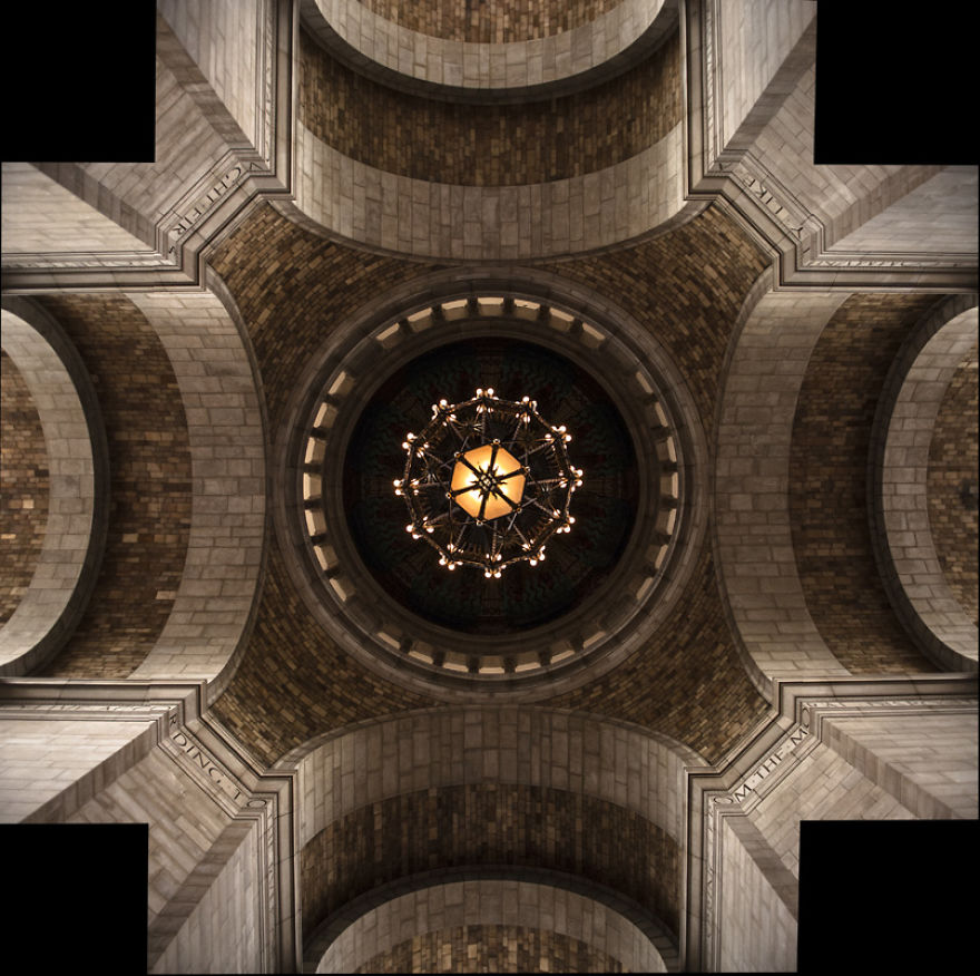 Nebraska's State Capitol Building Is Awe-Inspiring