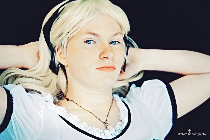 Alice In Wonderland Photoshoot