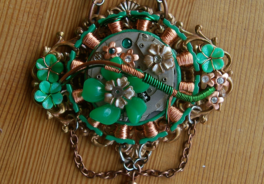I Make Steampunk Jewelry Out Of Unusable Materials