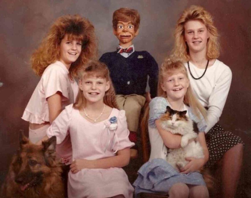 I Found Some Extra Awkward Family Photos Online