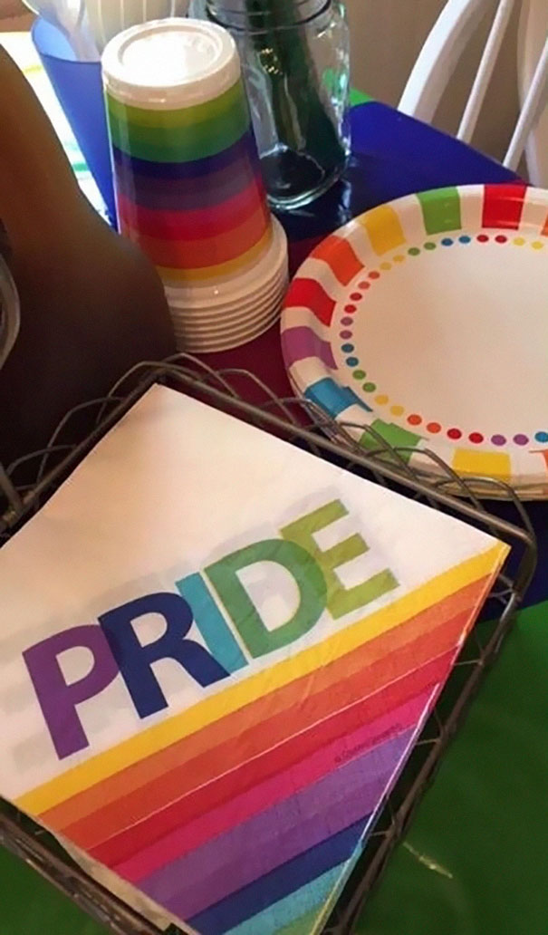 Parents Throw Daughter The Best Pride Party Ever After She Came Out To Them