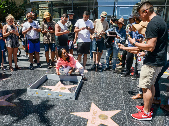 Someone Built A Tiny Wall Around Trump's Hollywood Star And It Has A Hidden Message On It