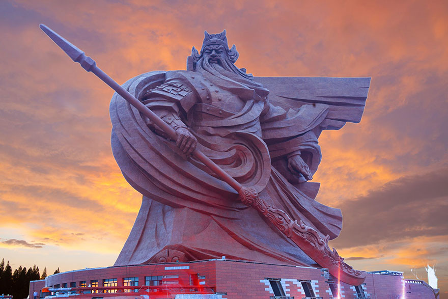 China Unveils Epic 1,320-Ton God Of War Statue
