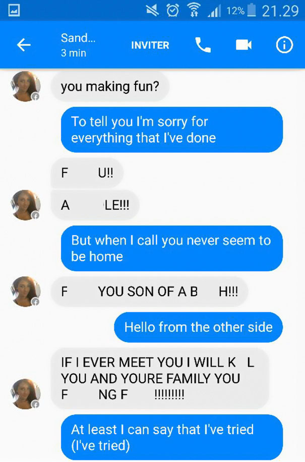 Guy Trolls Facebook Scammer With Adele Lyrics Until They Go Crazy