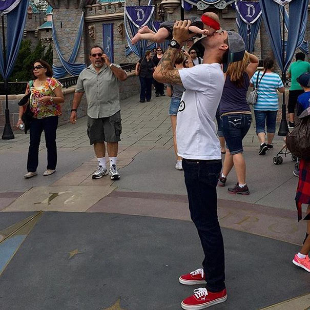 The Hottest Dads At Disneyland