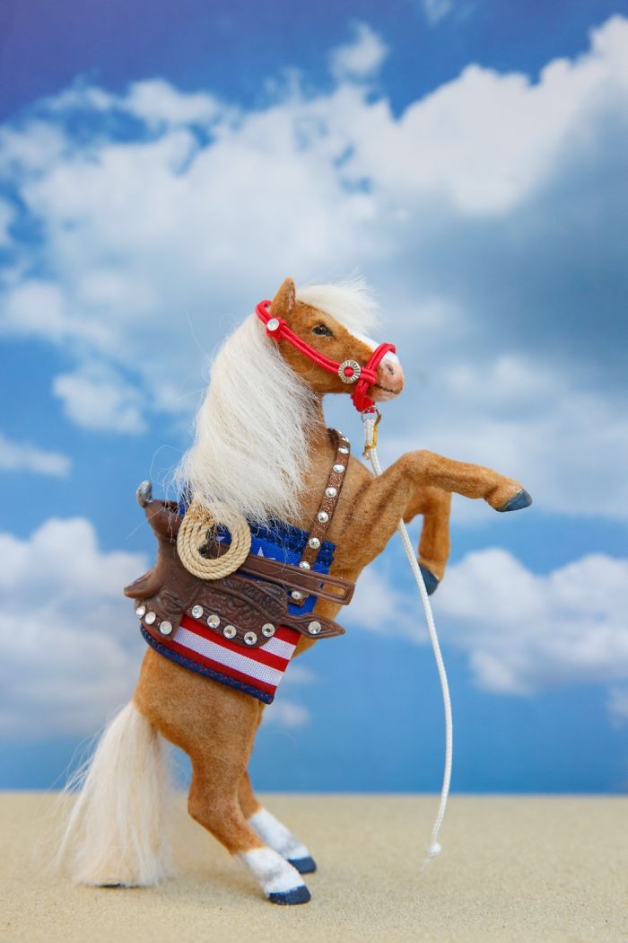 I Created Dollhouse Scale Miniatures