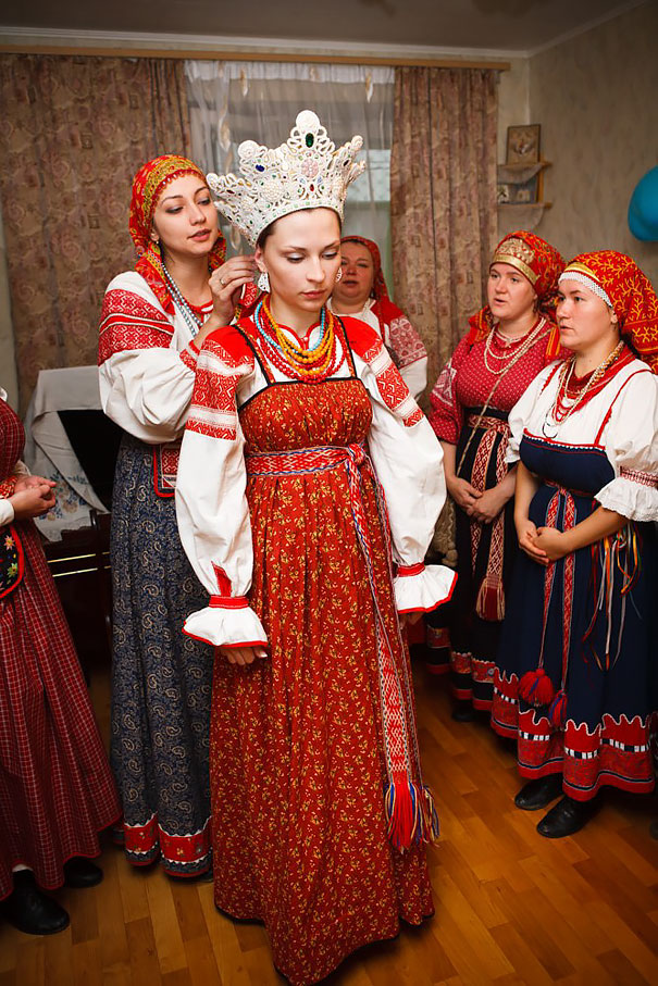 Traditional Wedding Costumes In Veliky Novgorod, Russia