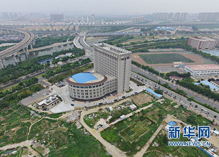university-building-looks-like-toilet-north-china-water-conservancy-electric-power-1