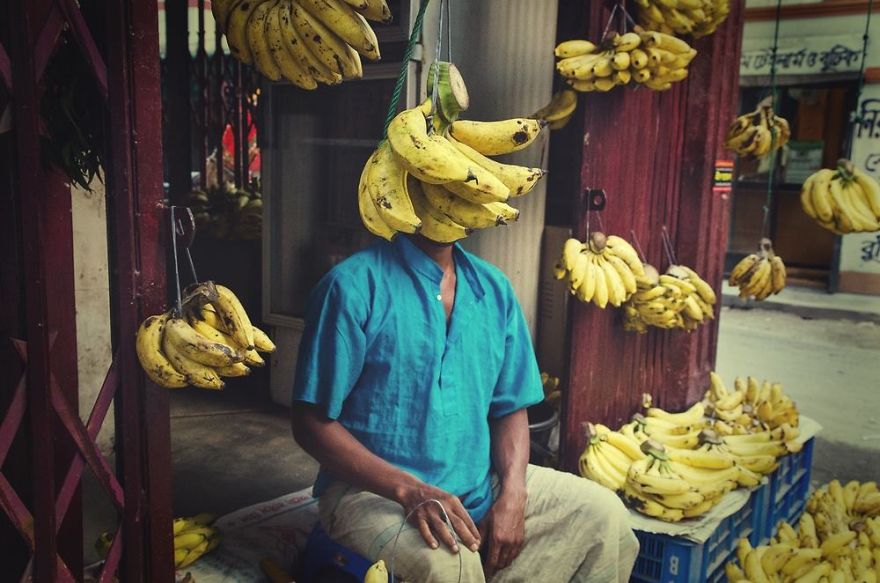 Fruit Heads: I Photographed Fruit Salesmen Holding Fruit They Sell Over Their Heads