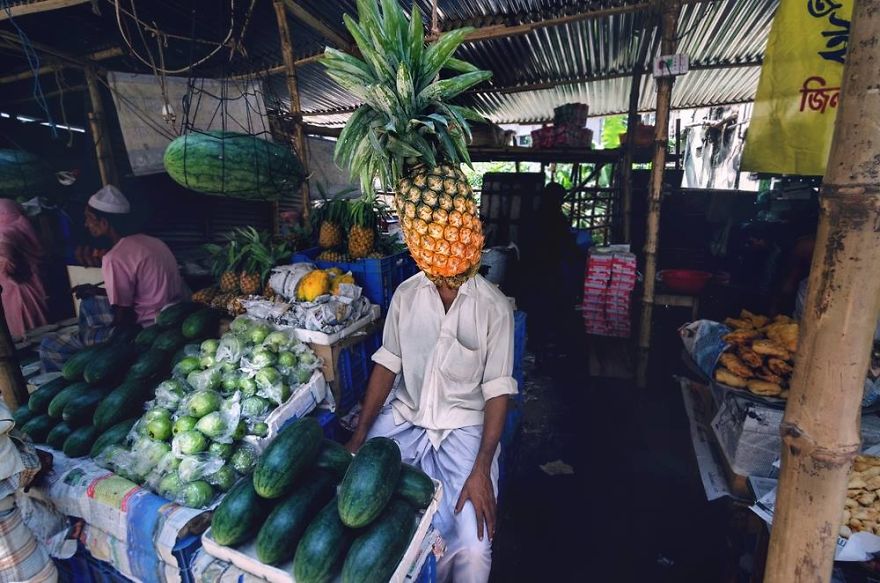 Fruit Heads: I Photographed Fruit Salesmen Holding Fruit They Sell Over Their Heads