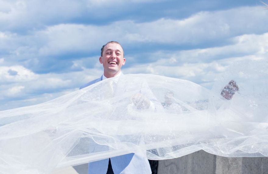 Brides Veil Lands In Lake 45 Min Before Wedding...