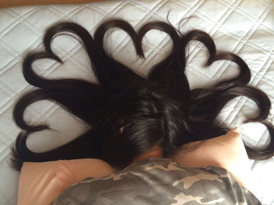 This Guy Plays With His Sleeping Sister's Hair And Turns It Into Art
