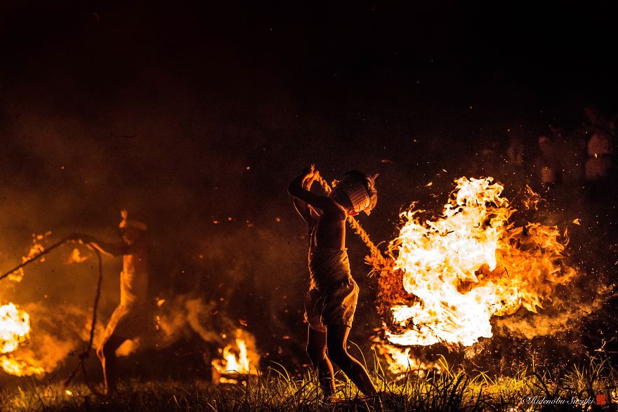 I Photographed The Traditional Fire Festival In Japan