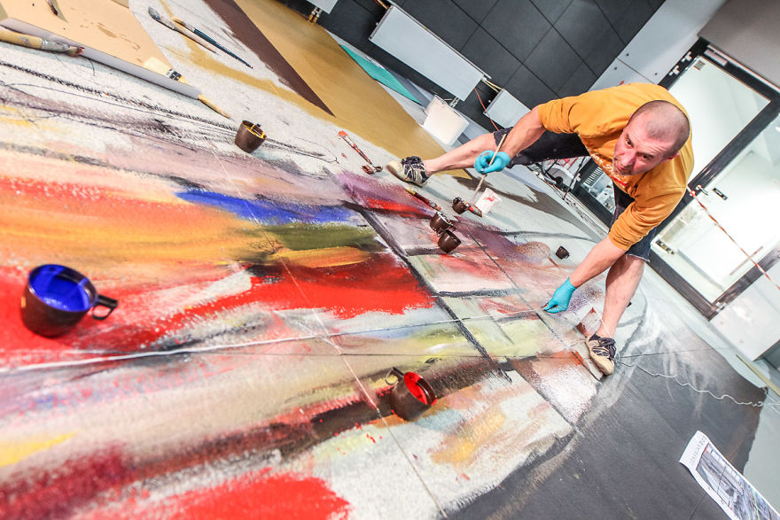 Polish Artist Paints An Amazing 3D Painting On 80 Square Metres Of Granite Floor